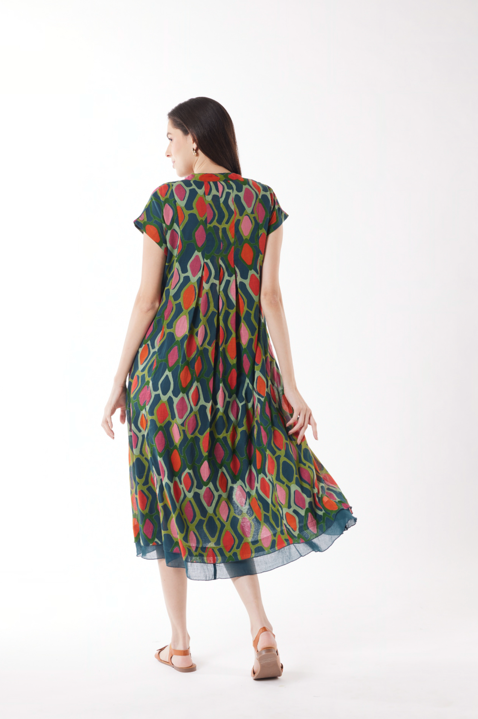 Au Hasard D'un Voyage Lantern Jewel Button Midi in Emerald Green